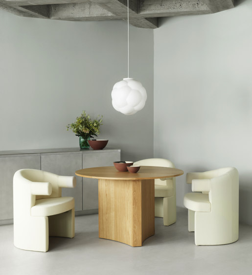 Burra Lounge Chair w. return | Sillones | Normann Copenhagen