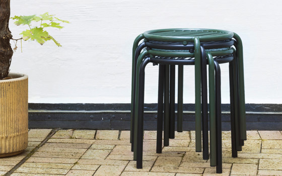 Vig Lounge Chair Dark Green | Armchairs | Normann Copenhagen