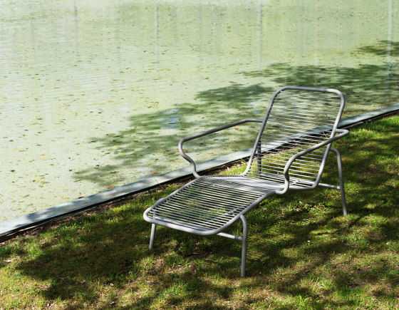 Vig Lounge Chair Dark Green | Armchairs | Normann Copenhagen