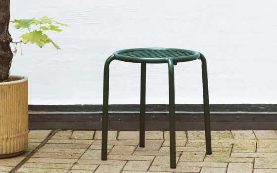 Vig Lounge Chair Dark Green | Armchairs | Normann Copenhagen