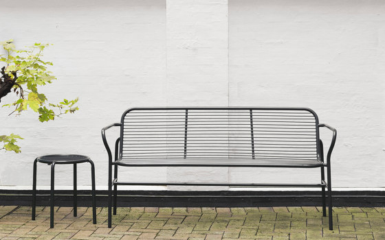Vig Lounge Chair Dark Green | Armchairs | Normann Copenhagen