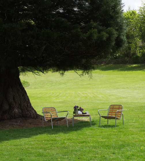 Vig Lounge Chair Dark Green | Armchairs | Normann Copenhagen