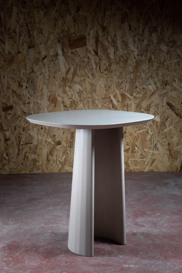 Fusto Oval Dining Table | Mesas comedor | Forma & Cemento