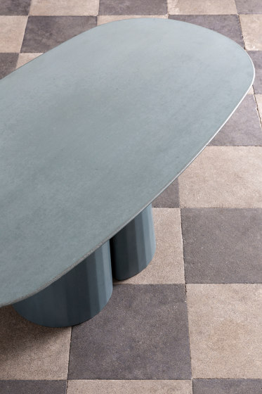Fusto Coffee Table III | Tables d'appoint | Forma & Cemento