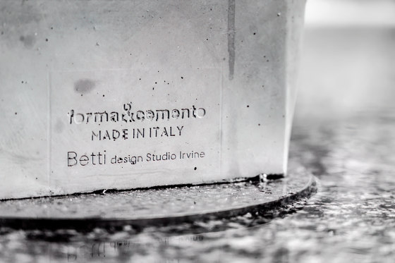 Betti Stool | Sgabelli | Forma & Cemento