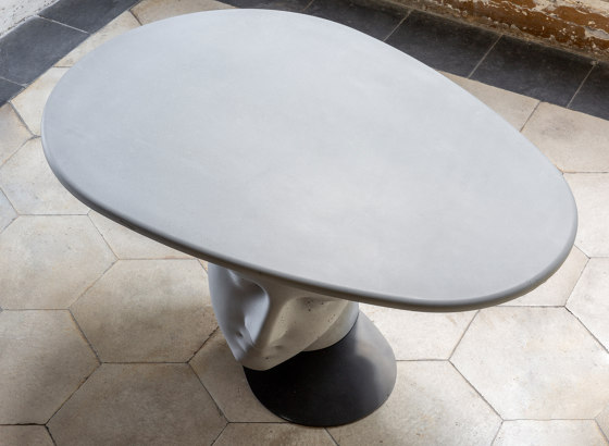 Betti Low Table II | Couchtische | Forma & Cemento
