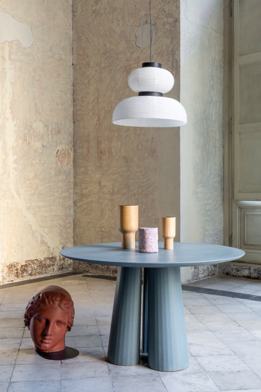 Betti Low Table I | Tables d'appoint | Forma & Cemento