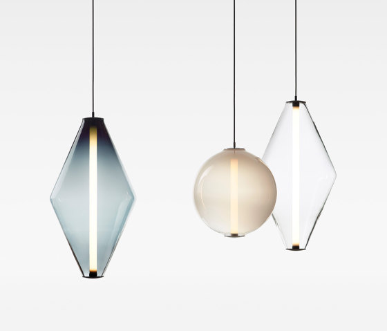 BUOY pendat sphere clear/black | Suspended lights | Bomma