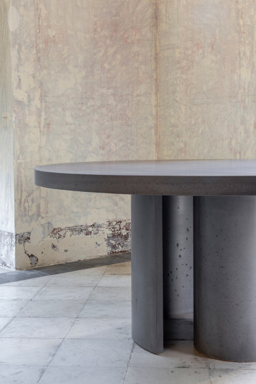 Atlante Dining Table | Tavoli pranzo | Forma & Cemento