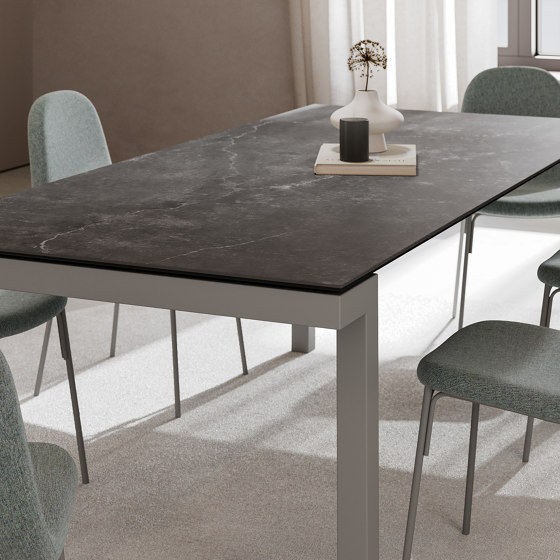 Lucia table | Dining tables | Mobliberica