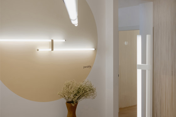 Paralela wall and ceiling | Appliques murales | Axolight