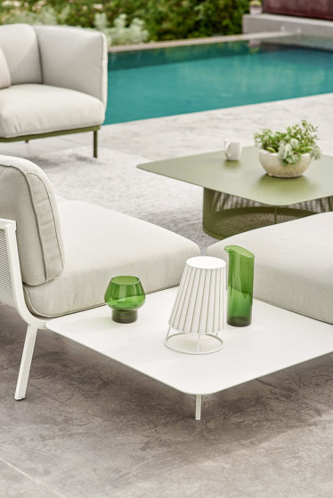 Cabla Table | 5050 | Side tables | EMU Group