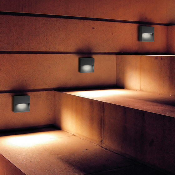 Bottom wall lamp | Wall lights | Zafferano