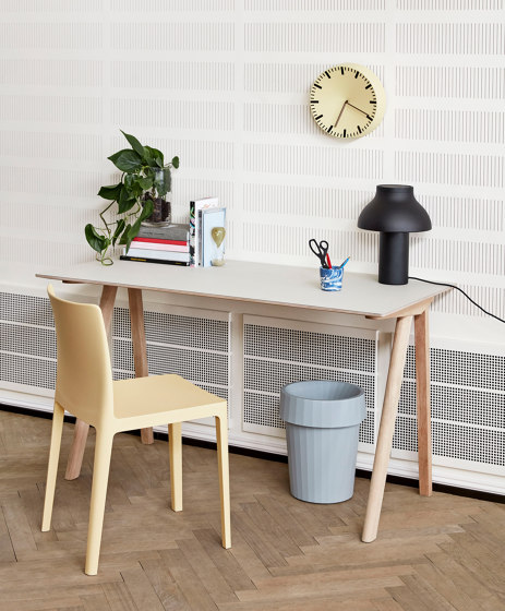 Copenhague CPH90 Desk l130xw65 | Desks | HAY