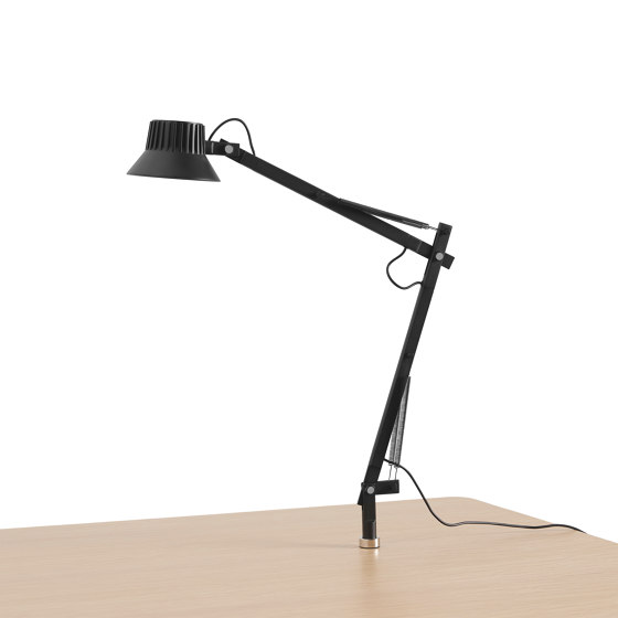 Dedicate Table Lamp | S1 w. Pin | Table lights | Muuto