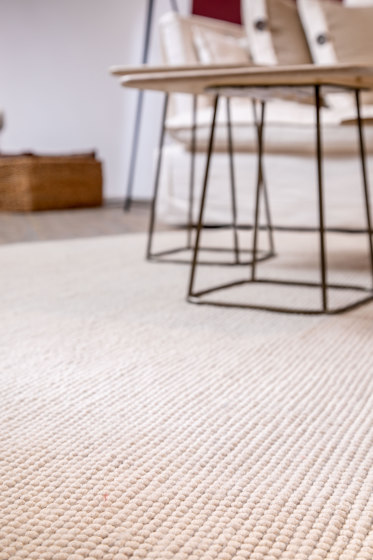Domus | Formatteppiche | remade carpets