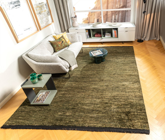 Volari - olive | Tapis / Tapis de designers | remade carpets