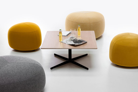 Kipu d02 | Poufs / Polsterhocker | lapalma