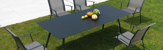 Fiberglass table Chur 160/220x90 extendable | Dining tables | Schaffner AG