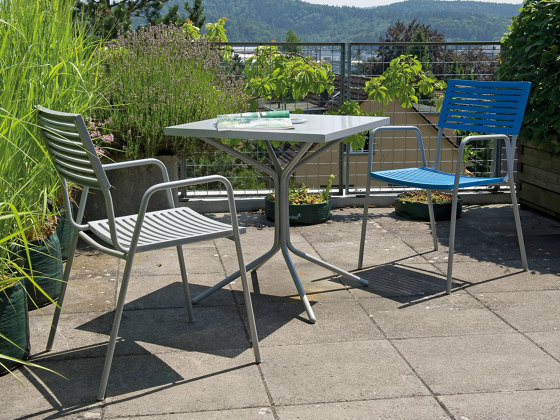 Metal bistro table PIX ø54/54 | Side tables | Schaffner AG