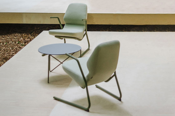 Oblique easy chair | Poltrone | Prostoria