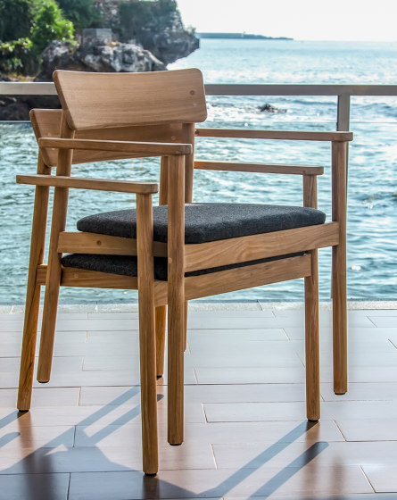 Vera Teak Padded Director's Chair - Charcoal | Sedie | Design Pergola