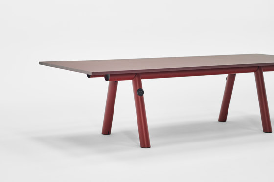 Boa Table | Dining tables | HAY