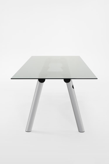 Boa Table | Dining tables | HAY