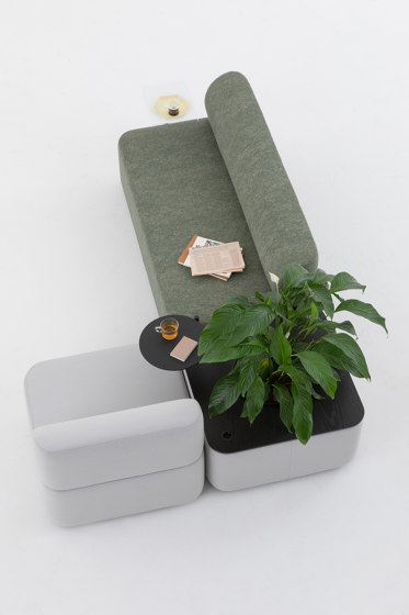 Mezza Seating element | Poltrone | Cascando