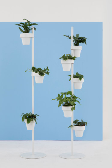 Slide Wall 3 | Plant pots | Cascando