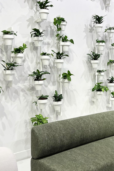 Slide Wall 5 | Plant pots | Cascando