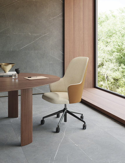 Aleta Executive lounge chair - upholstered | Chairs | viccarbe