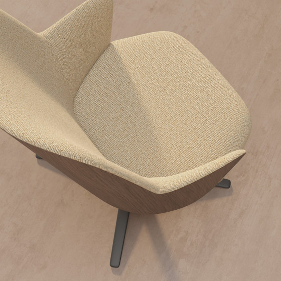 Aleta Executive lounge chair - upholstered | Sedie | viccarbe