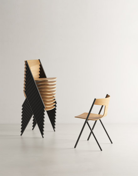 Quadra chair with cushion | Chairs | viccarbe