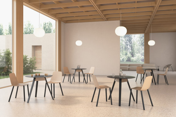 Trivio table | Bistro tables | viccarbe