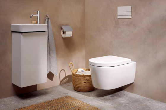 EluPura S Set vaso a parete 540 senza brida scarico AquaHelix con sedile e coprivaso con SoftClose e QuickRelease, Slim, HygieneEffect | WC | Hansgrohe