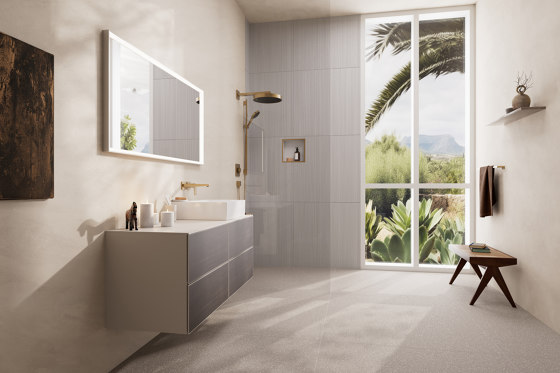 Xarita E Specchio con luci LED 1600/50 sensore a infrarossi | Specchi da bagno | Hansgrohe