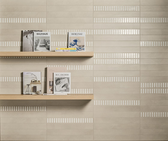 Longarine Calcecreta | Baia Naturale 7,5x60 | Ceramic tiles | Marca Corona