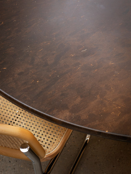 A - Line Dining Table Oval | Esstische | Mohdern