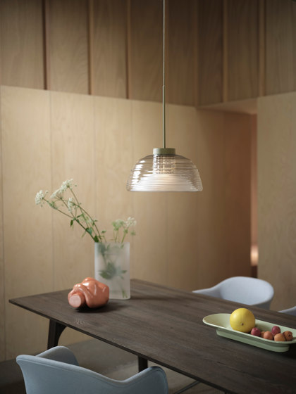 Two-Layer Pendant Lamp | Lámparas de suspensión | Muuto