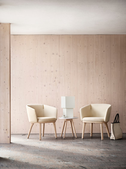 Central F-259 | Chaises | Skandiform