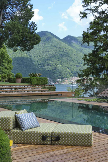 Trix Outdoor Liberty Artemis Rostrot | Sofas | Kartell