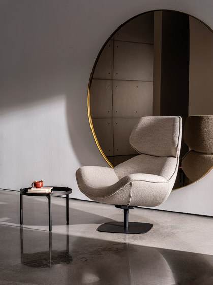 Alisia with headrest | Sillones | Sovet