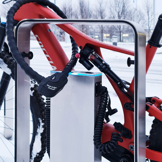 Q-RACK E-Lock Charging Station | Bicycle lockers | AttiaDesign