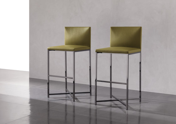 Flynt Stool | Barhocker | Minotti