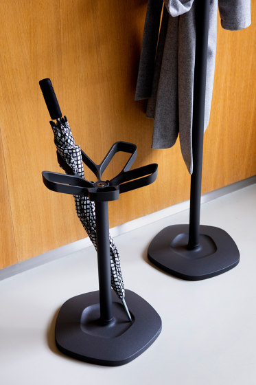 Flower Plus coat stand | Percheros | Cascando