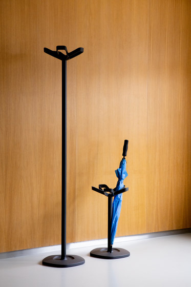 Flower Plus coat stand | Percheros | Cascando