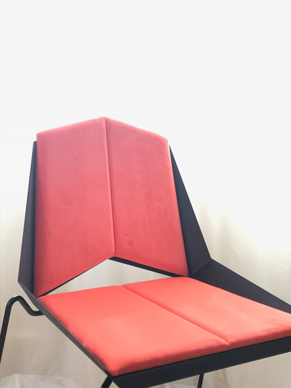Kite Chair Skidframe | Chaises | OXIT design
