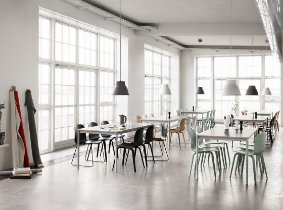 Base Table | 140 x 80 cm | Dining tables | Muuto