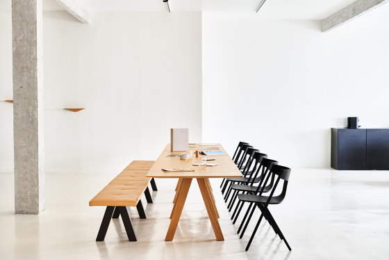 Trestle table 240x90 | Tavoli pranzo | viccarbe